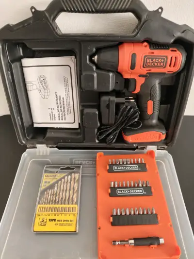 Taladro Inalámbrico Black+Decker 12V y Accesorios - miniatura 3
