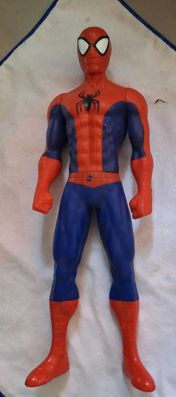 Figura de Spider-Man, ironman y el capitán américa - 2
