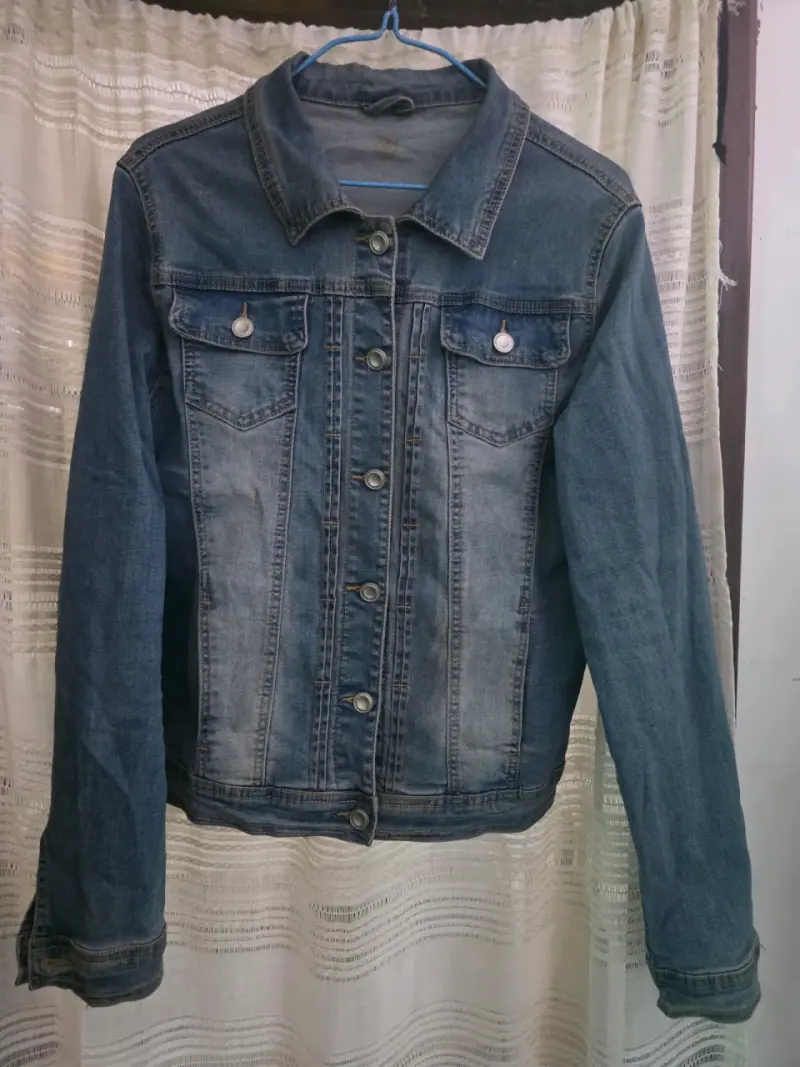 Chaqueta de mezclilla azul para mujer