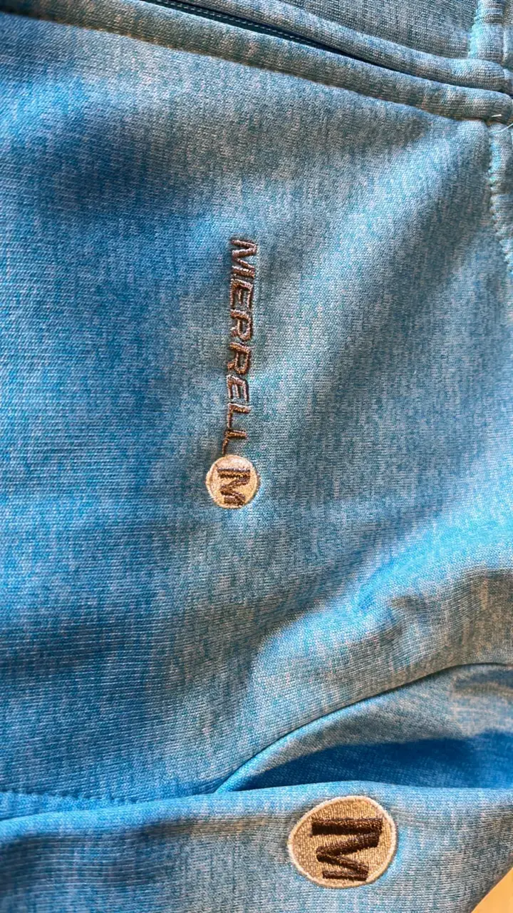 Chaqueta azul con capucha Merrell talla S - 2