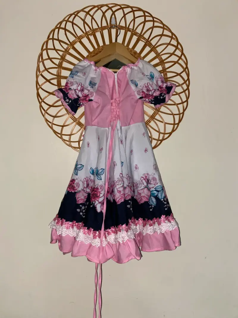 Vestido de huasa infantil floral rosa con encaje - 2