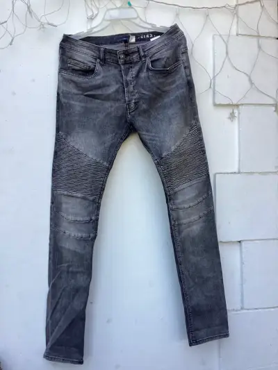Jean Biker H&m Hombre Gris Lavado Talla 32 (42) - miniatura 1