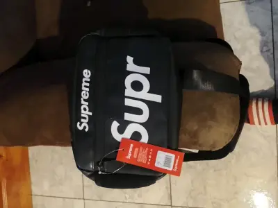 Bolso bandolera negro Supreme - miniatura 2