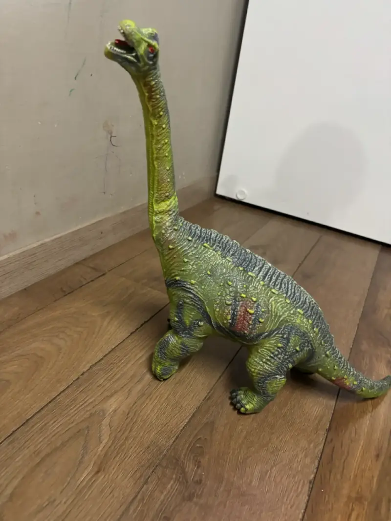 Figura de dinosaurio Brachiosaurus verde - 1