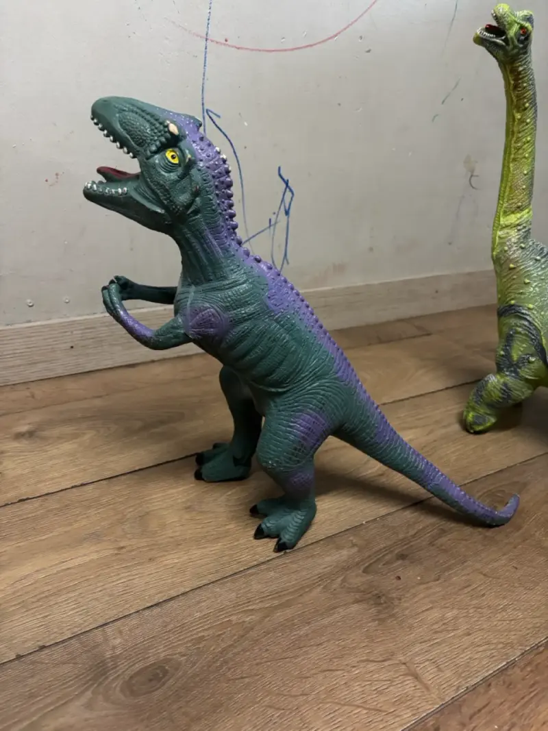 Figura de dinosaurio T-Rex de juguete - 1