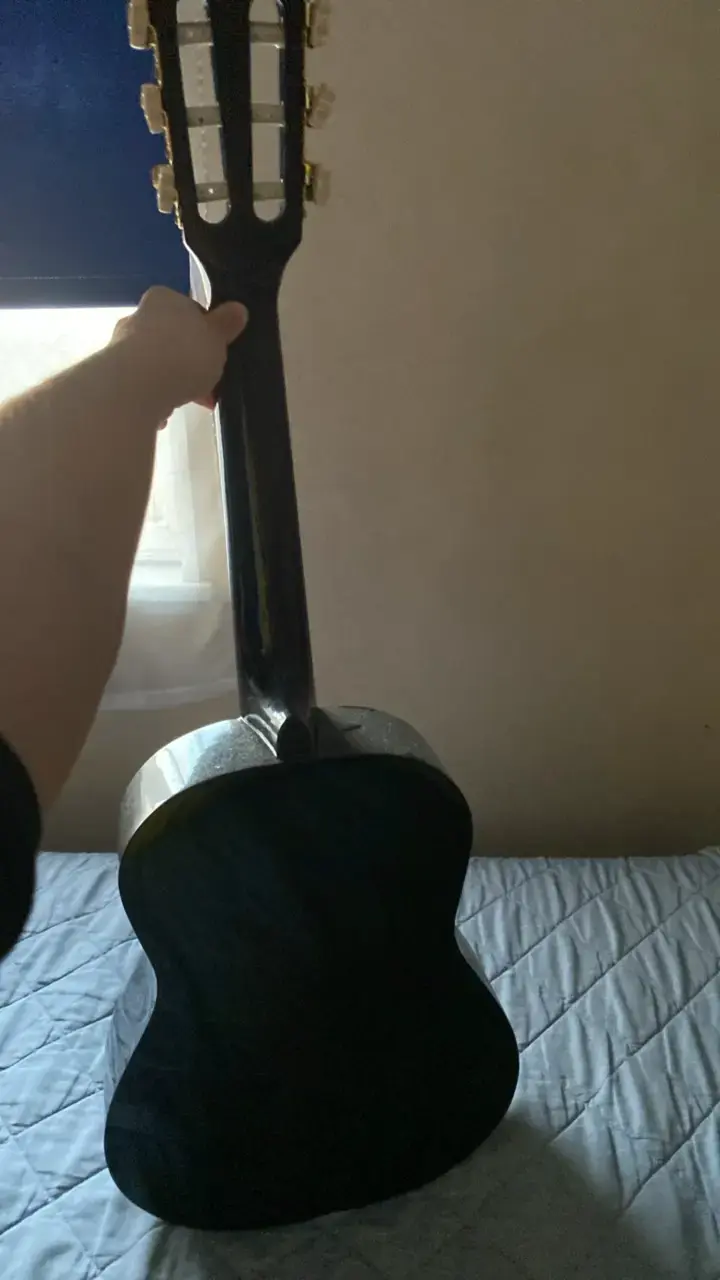 Guitarra acústica negra clásica de niño mercury - 4