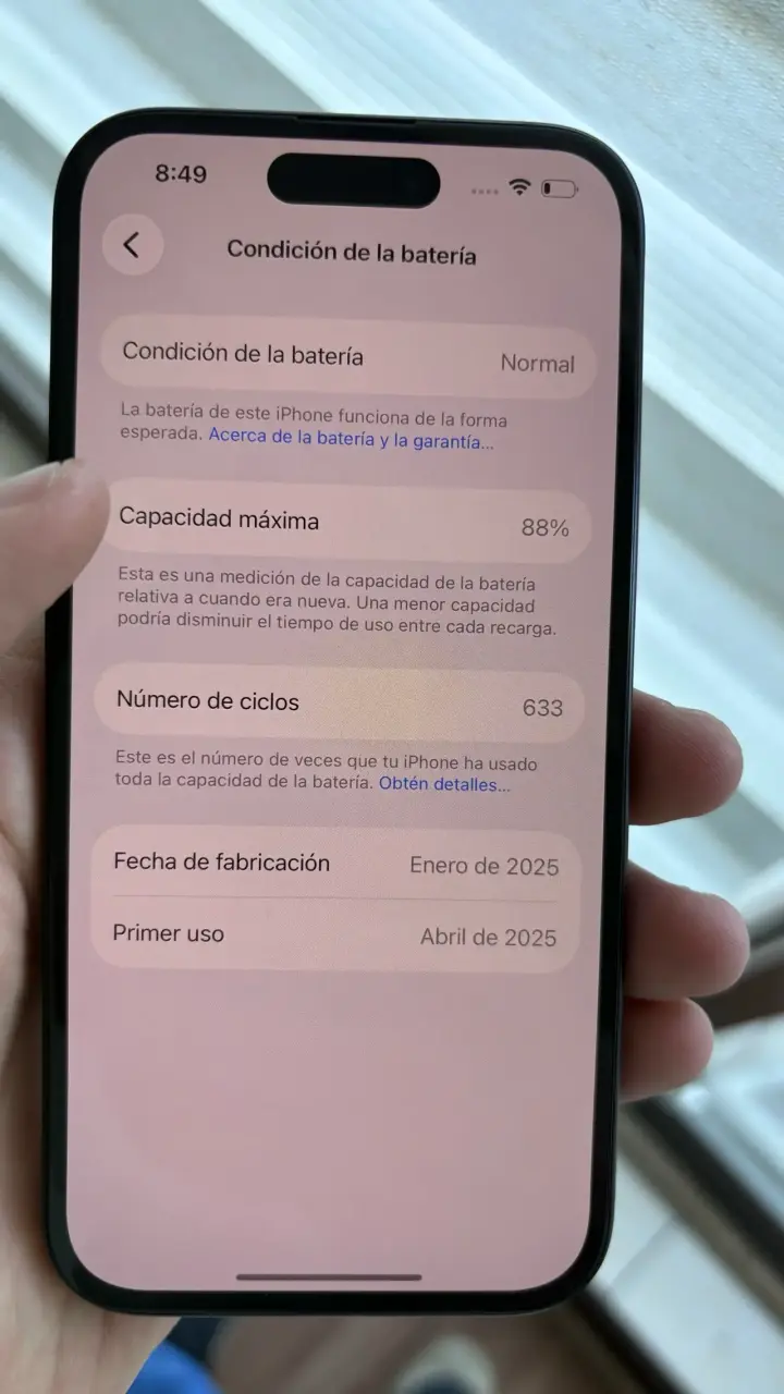 iPhone 15  en excelente estado - 2