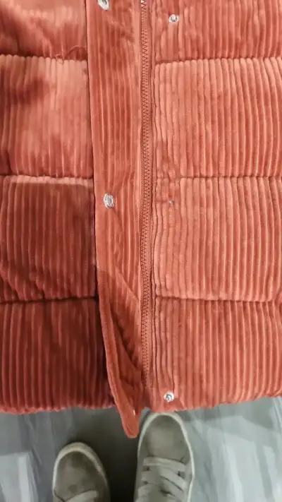 Chaqueta acolchada color terracota - miniatura 2