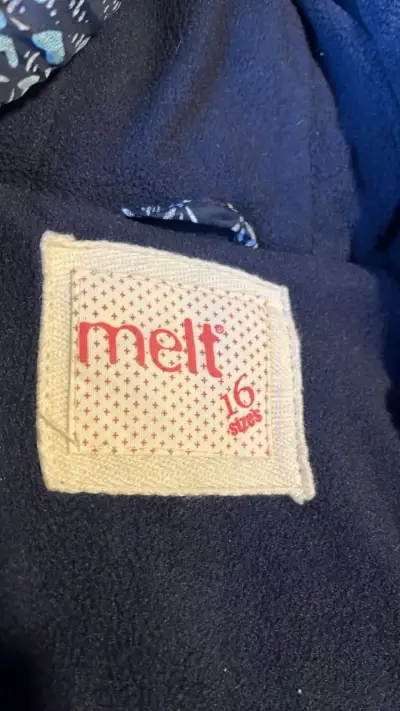 Chaqueta con capucha Melt estampada - miniatura 2