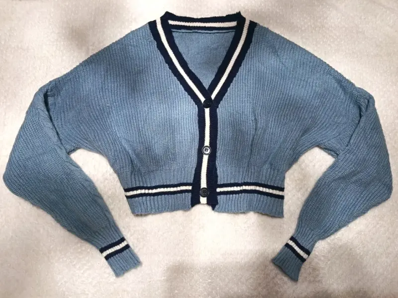 Cardigan azul con rayas estilo vintage - 1