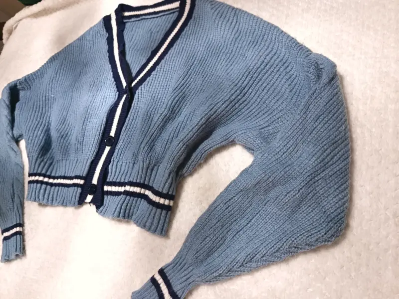 Cardigan azul con rayas estilo vintage - 2
