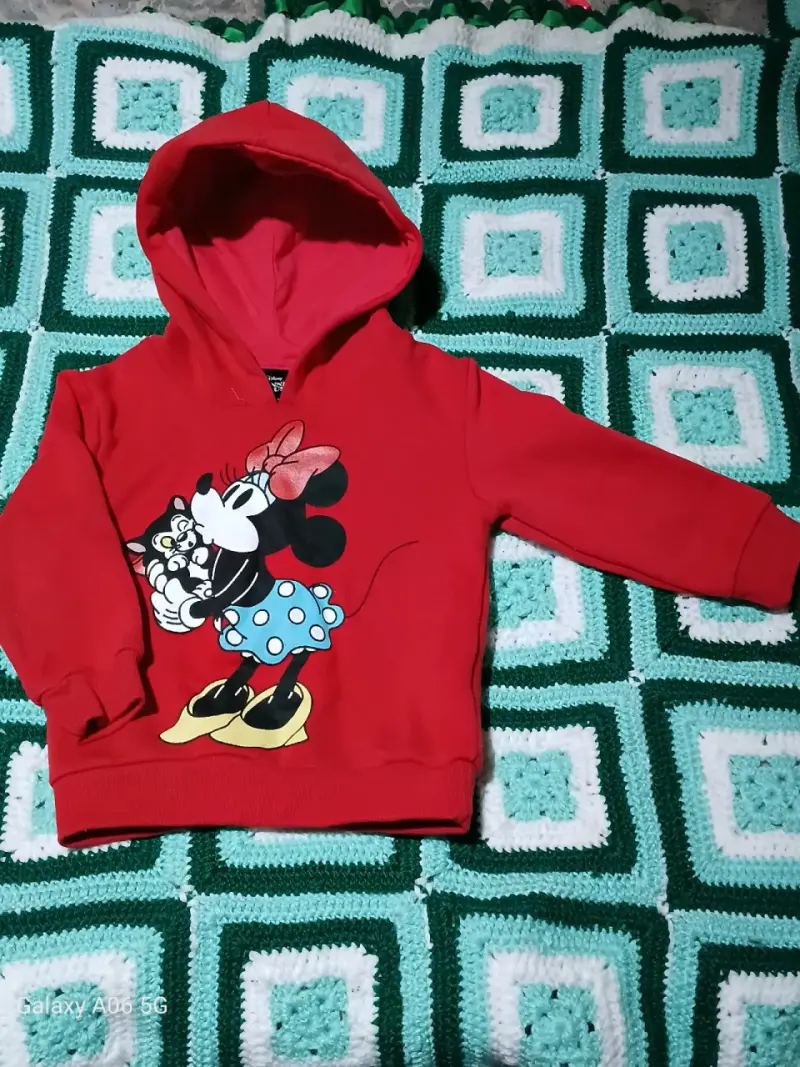 Polerón rojo con capucha Minnie Mouse para niños - 1