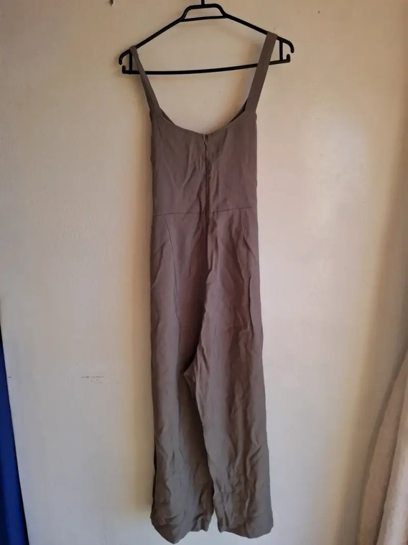 Enterito de mujer color beige con botones - 2