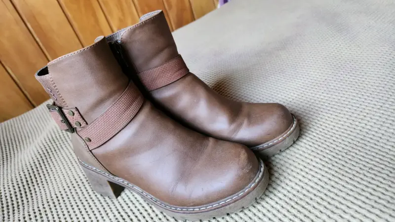 Botines de cuero marrón con tacón - 3