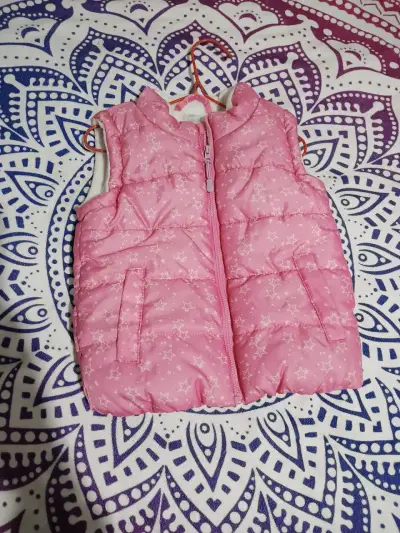 Chaqueta acolchado rosa para niña con estrellas - miniatura 1