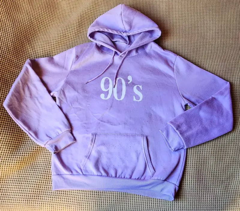 Polerón morado con capucha estilo 90's - 4
