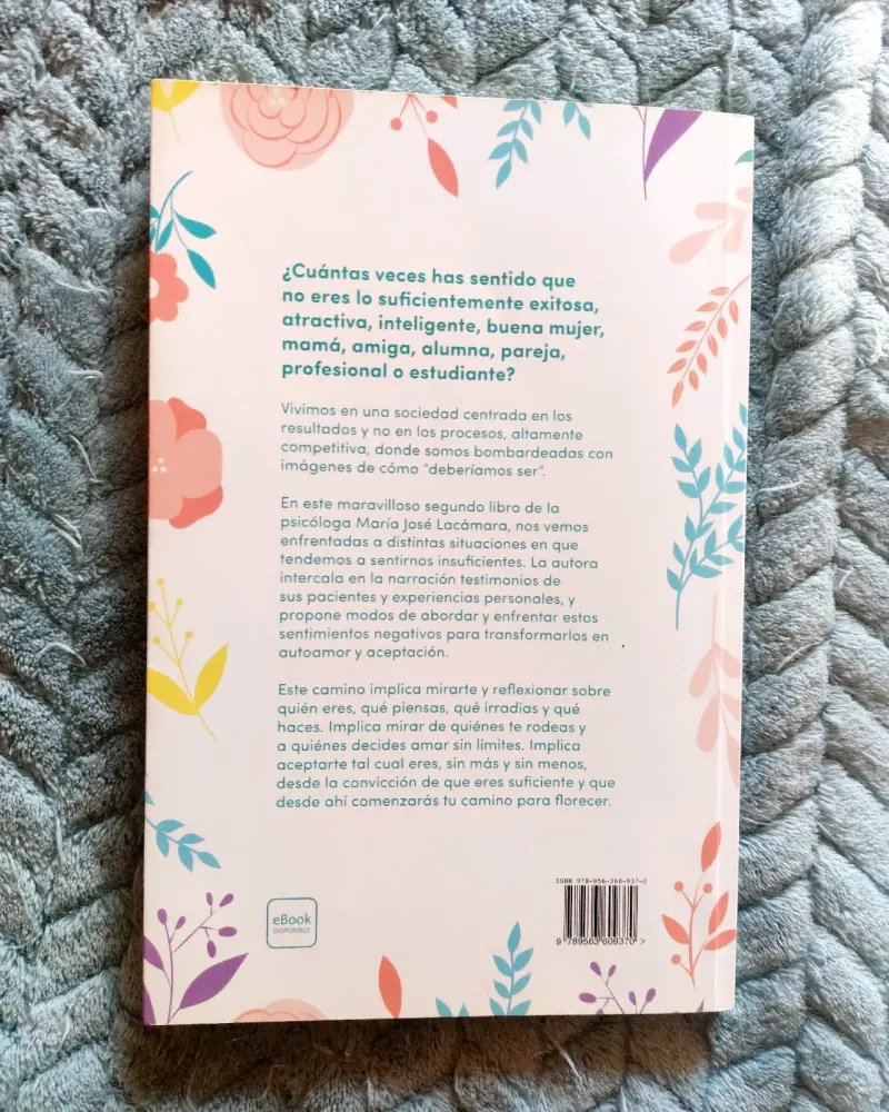 Libro 'Soy Suficiente' de María José Lacámara - 2