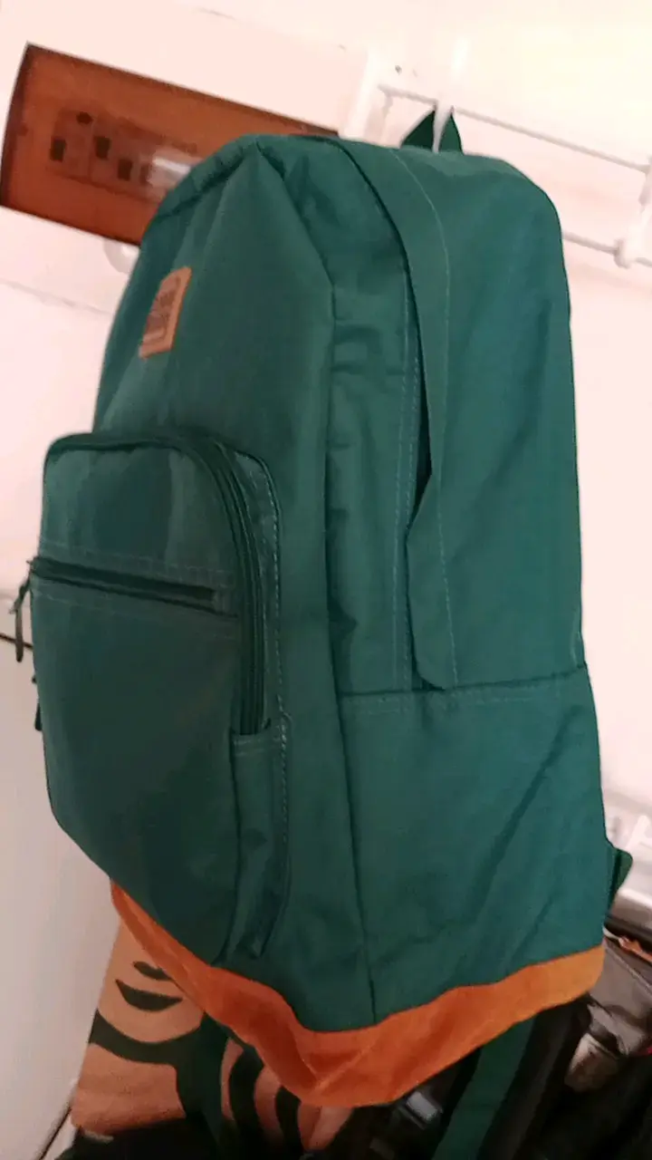 Mochila verde North Star con bolsillo frontal - 1