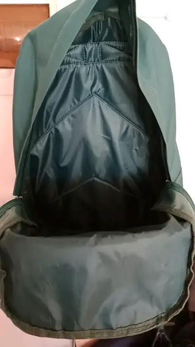 Mochila verde North Star con bolsillo frontal - miniatura 5