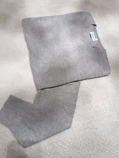 Suéter gris de lana Old Navy para hombre - miniatura 2