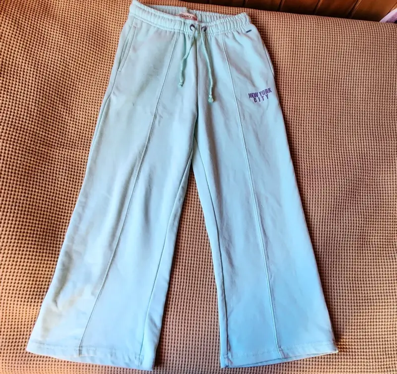 Pantalones deportivos celestes Red & Rock - 1