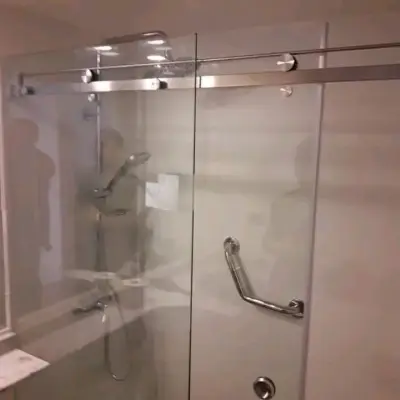 Barandas de vidrio templado para terrazas y piscinas - miniatura 5