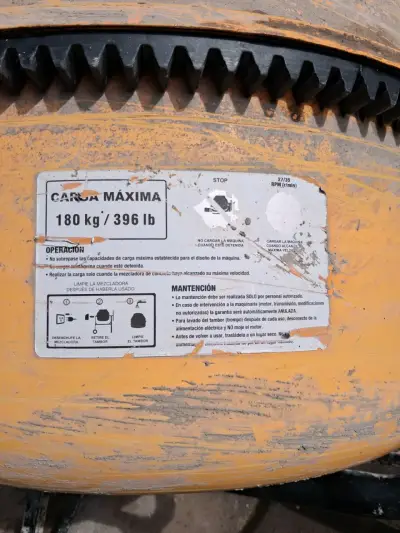 Hormigonera de construcción 180 kg usada - miniatura 3