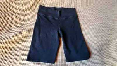 Shorts deportivos negros para mujer cortos - miniatura 1