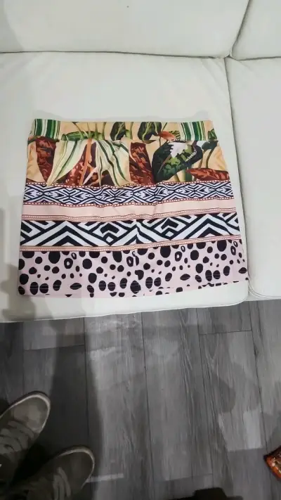 Falda corta estampada multicolor - miniatura 1