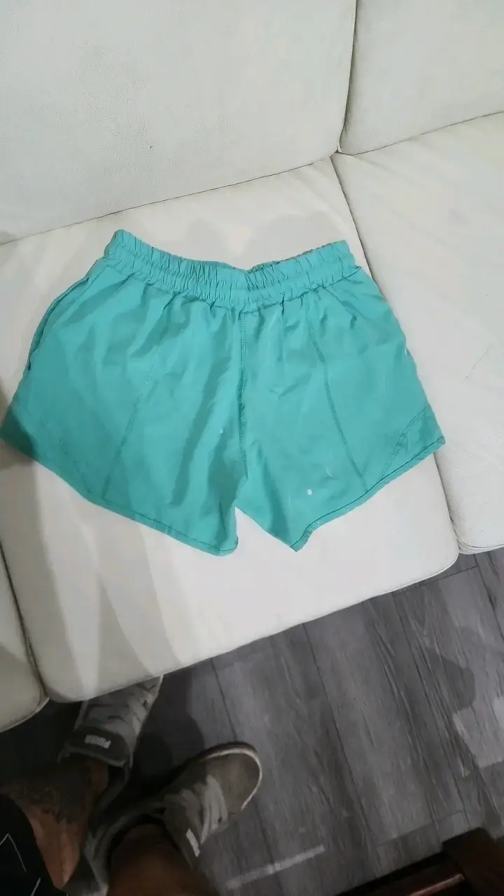 Shorts deportivos Adidas turquesa con logo - 2
