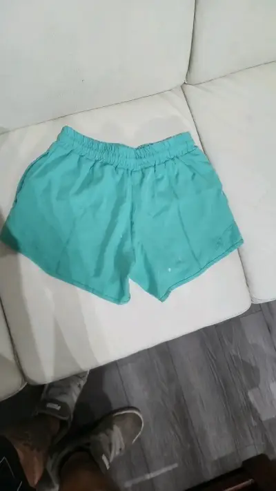Shorts deportivos Adidas turquesa con logo - miniatura 2