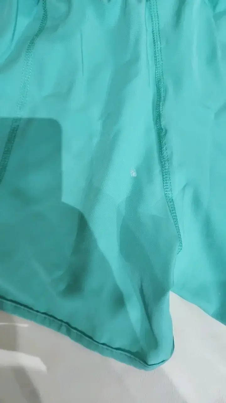 Shorts deportivos Adidas turquesa con logo - 4