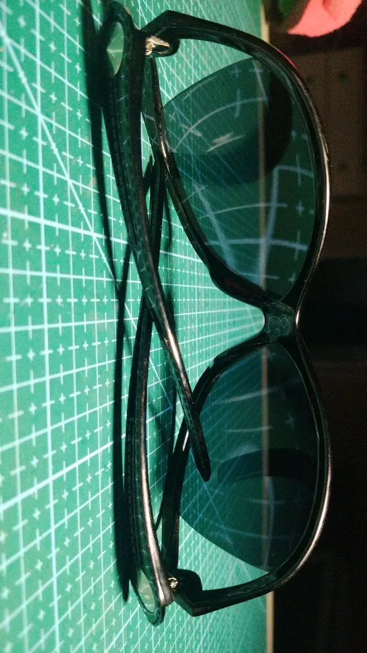 Gafas de Sol Negras Estilo Clásico - 2