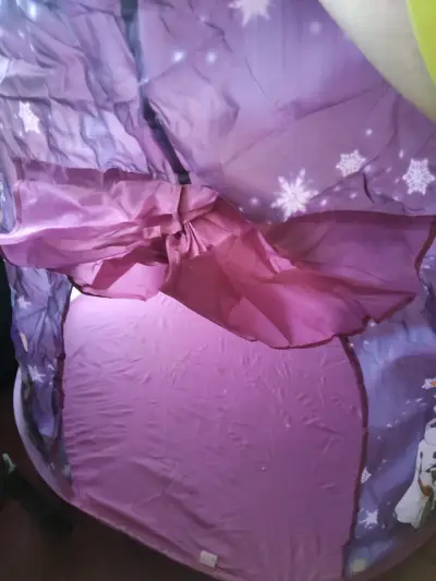 Carpa infantil temática Frozen con copos de nieve - miniatura 1