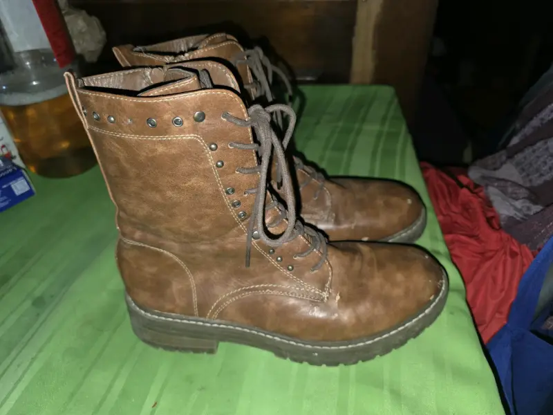 Botas de cuero marrón con cordones - 1