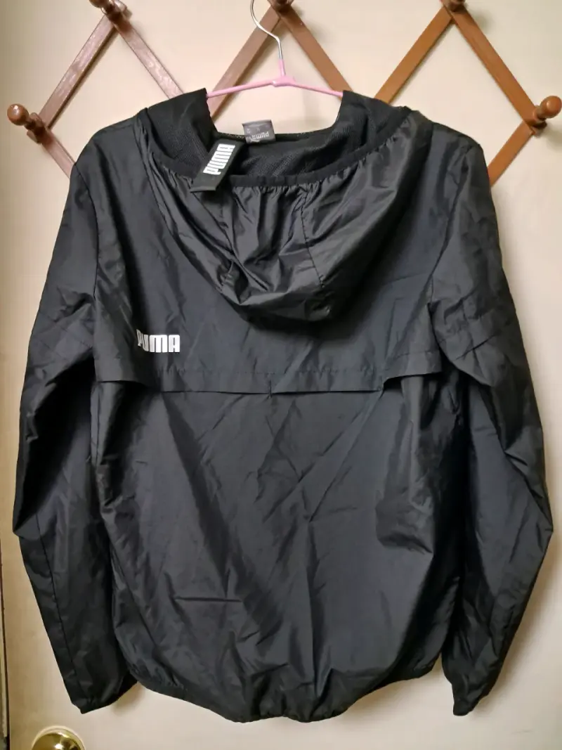 Chaqueta cortaviento negra Puma con capucha - 2