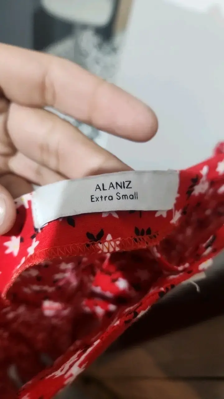 Vestido rojo con estampado floral Alaniz - 3
