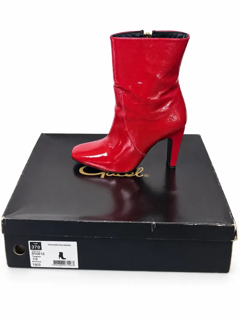 Botines de cuero rojos con tacón alto Garel