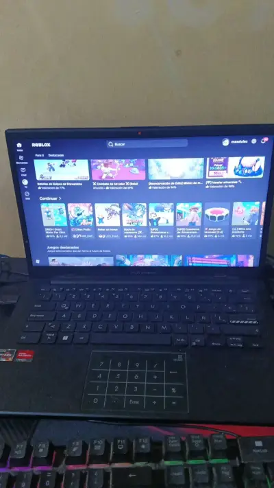 Laptop ASUS VivoBook con pantalla táctil - miniatura 1