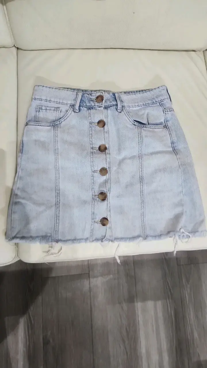 Falda de mezclilla con botones para mujer