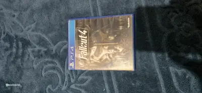 Juego PS4 Fallout 4 en buen estado - miniatura 1