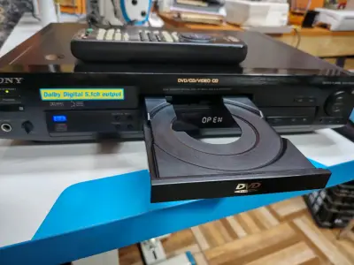 Reproductor de DVD Sony con control remoto - miniatura 4