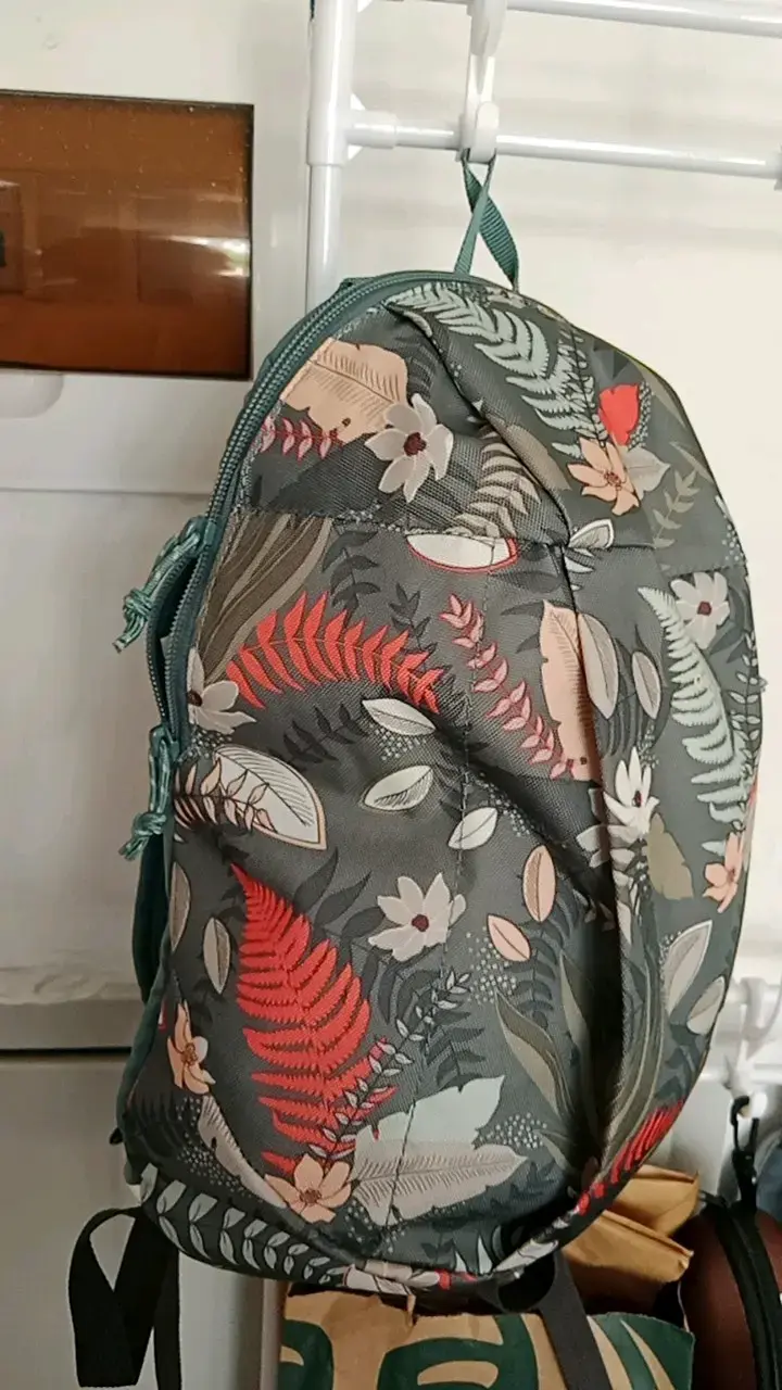 Mochila floral Quechua compacta y ligera - 3