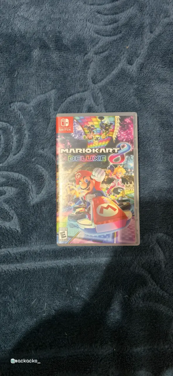 Juego Mario Kart 8 Deluxe para Nintendo Switch - 1