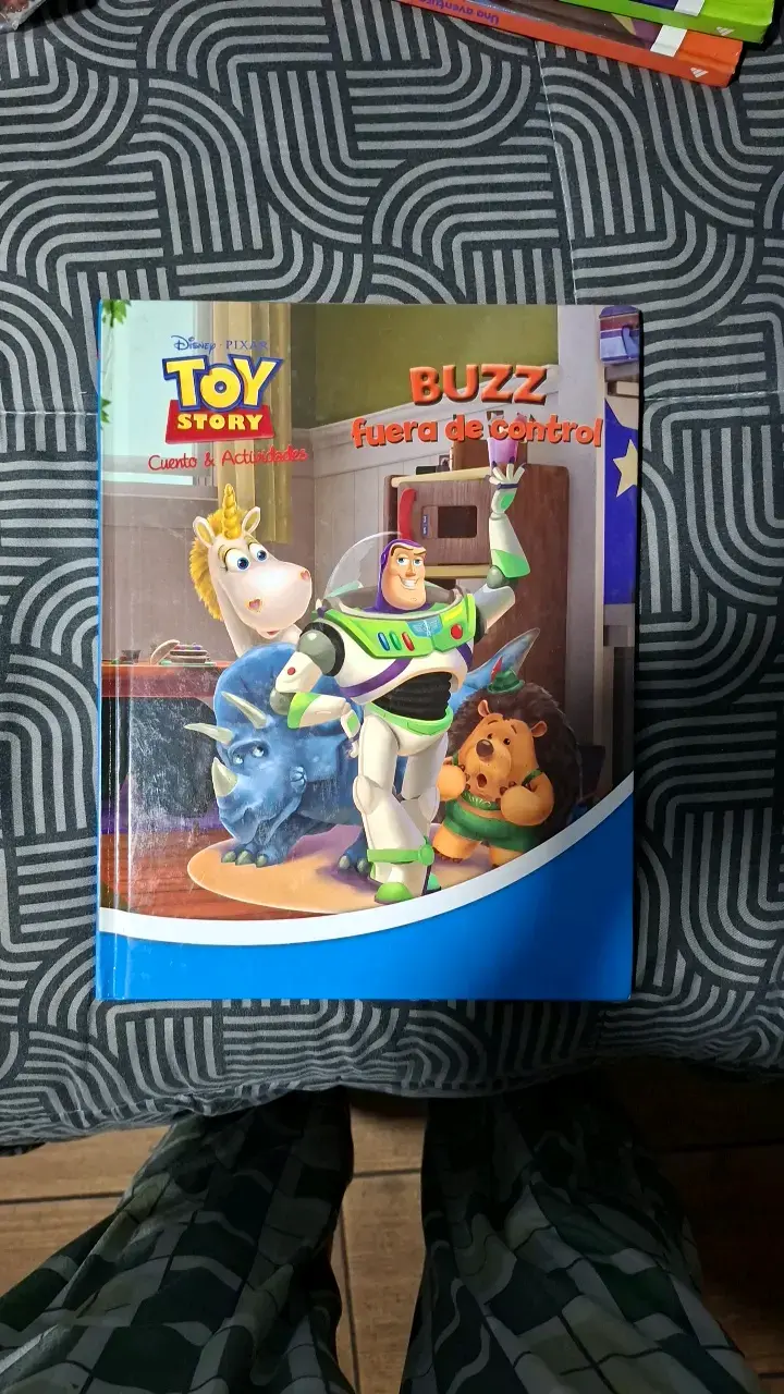 Libros de cuentos Toy Story con actividades