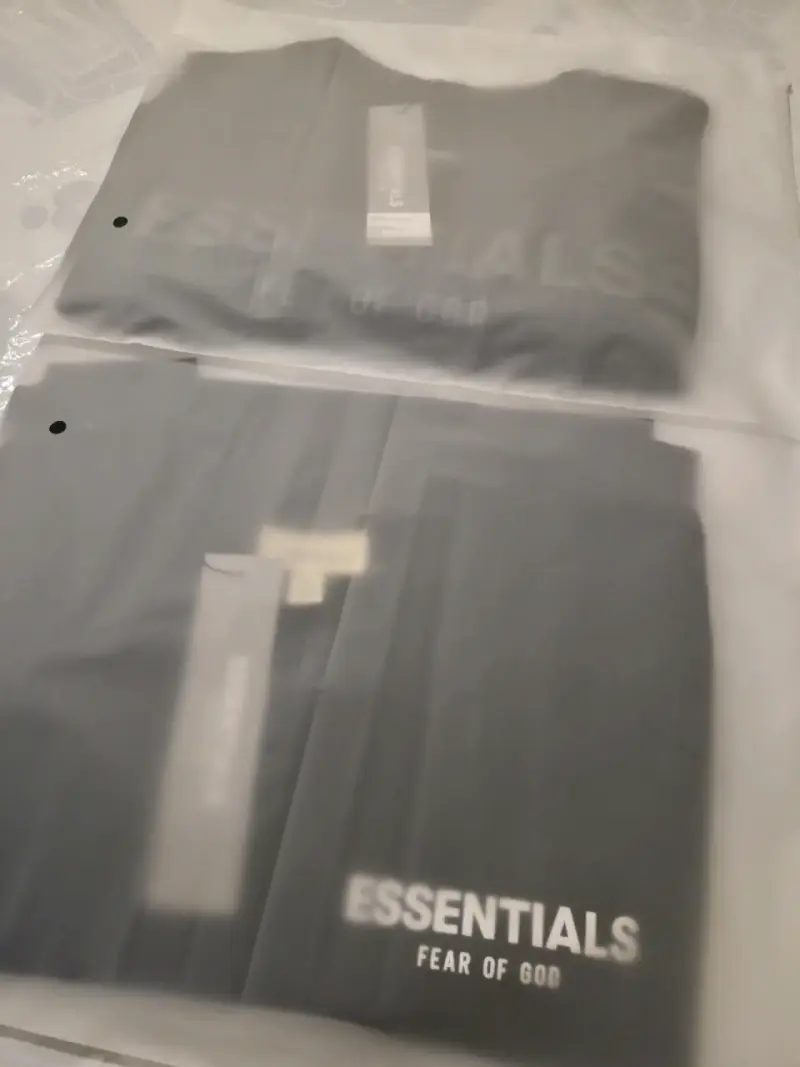 Polera Essentials Fear of God negra unisex - 2
