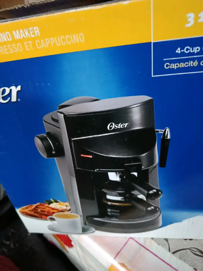 Cafetera Espresso Oster 4 Tazas