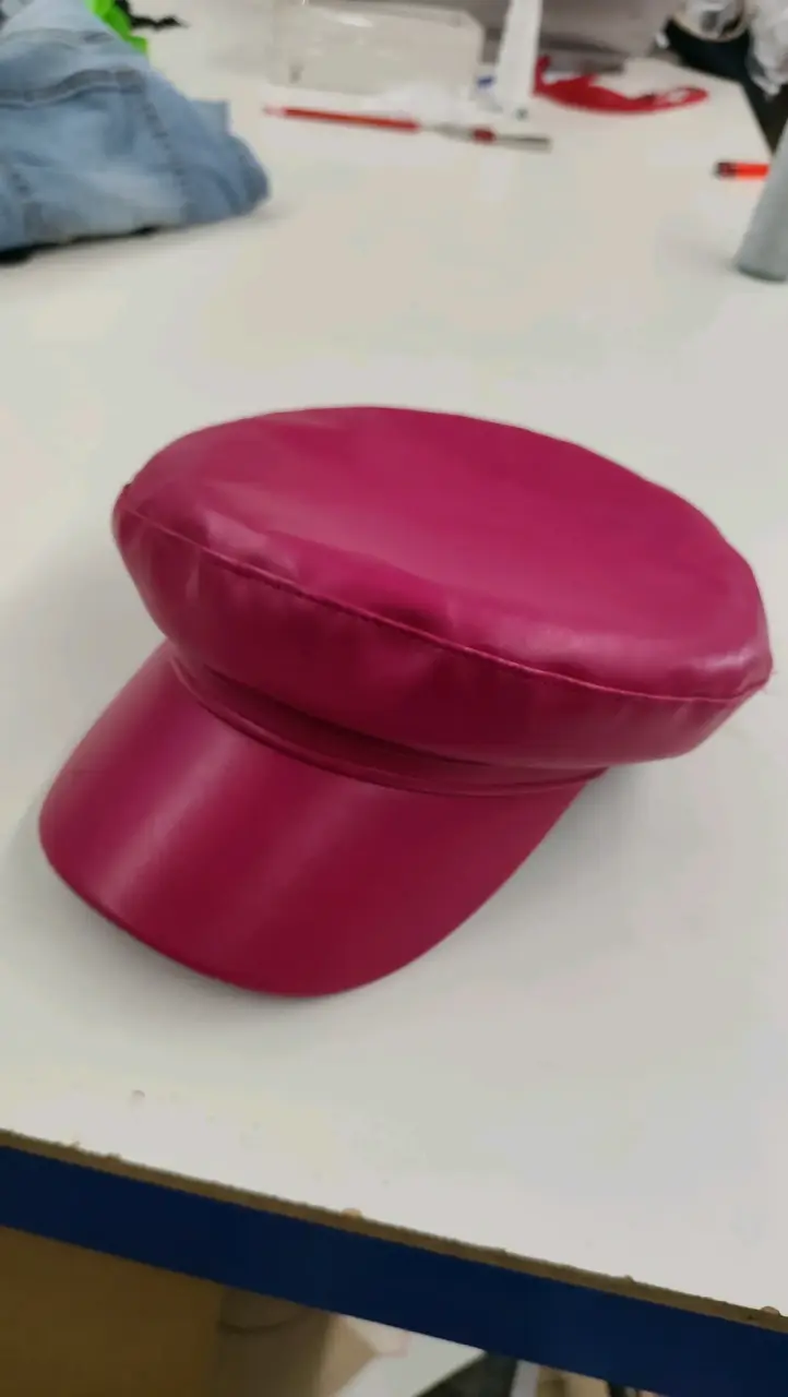 Gorra estilo marinero color fucsia - 1