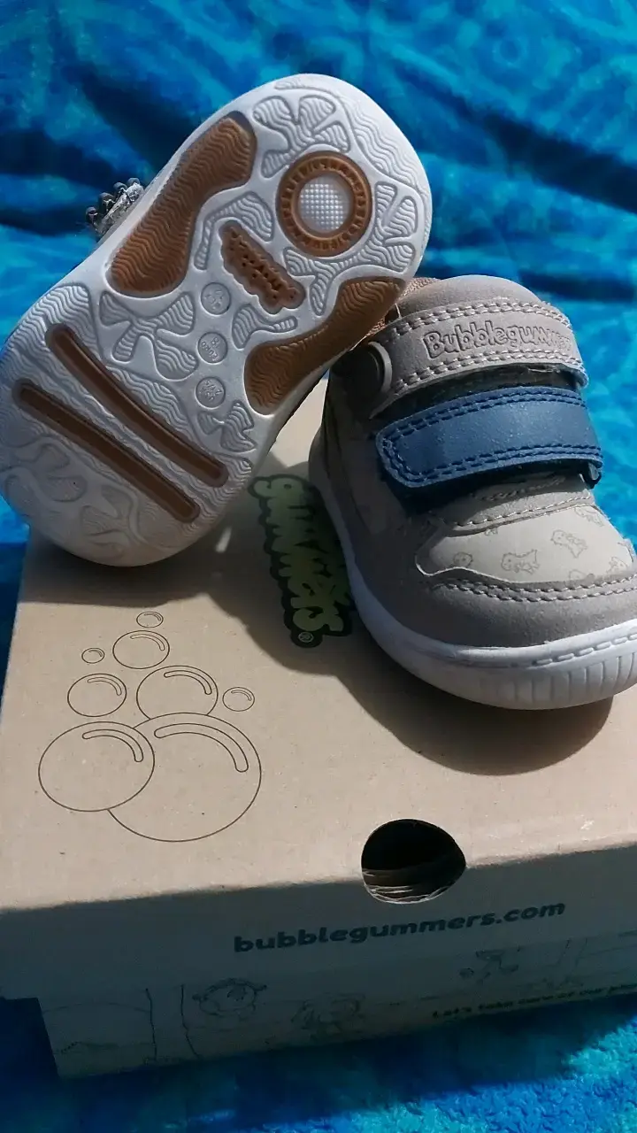 Zapatillas Bubblegummers para niños beige y azul - 3