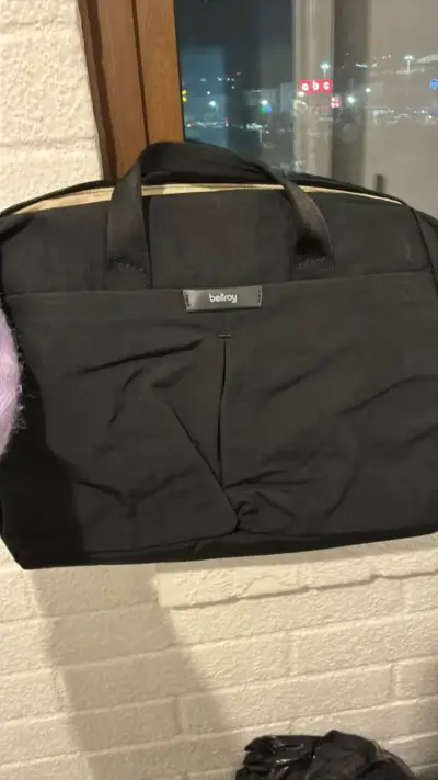 Maletín negro Bellroy con múltiples compartimentos - miniatura 2
